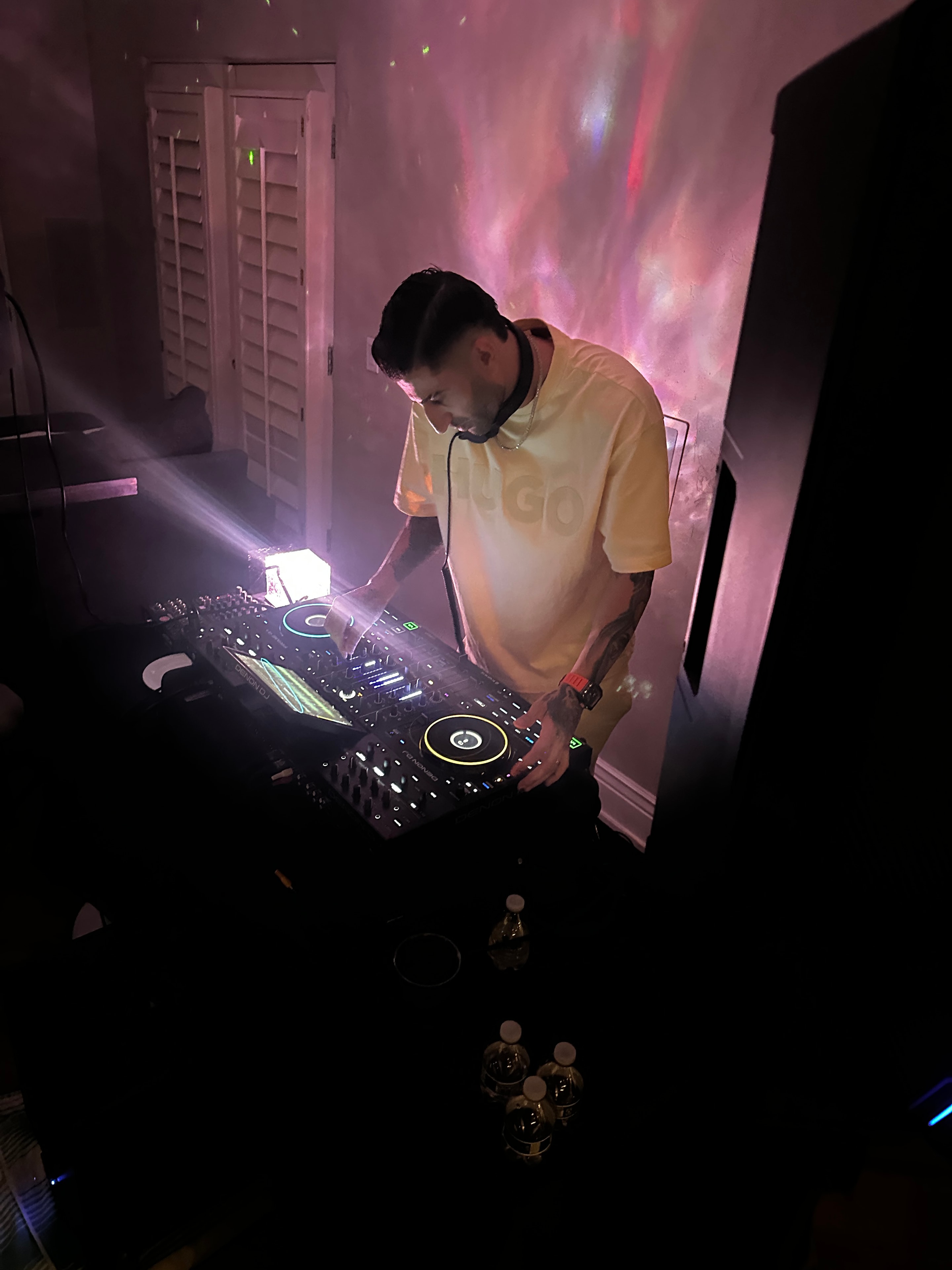 E_YAD at the Pioneer DJ setup